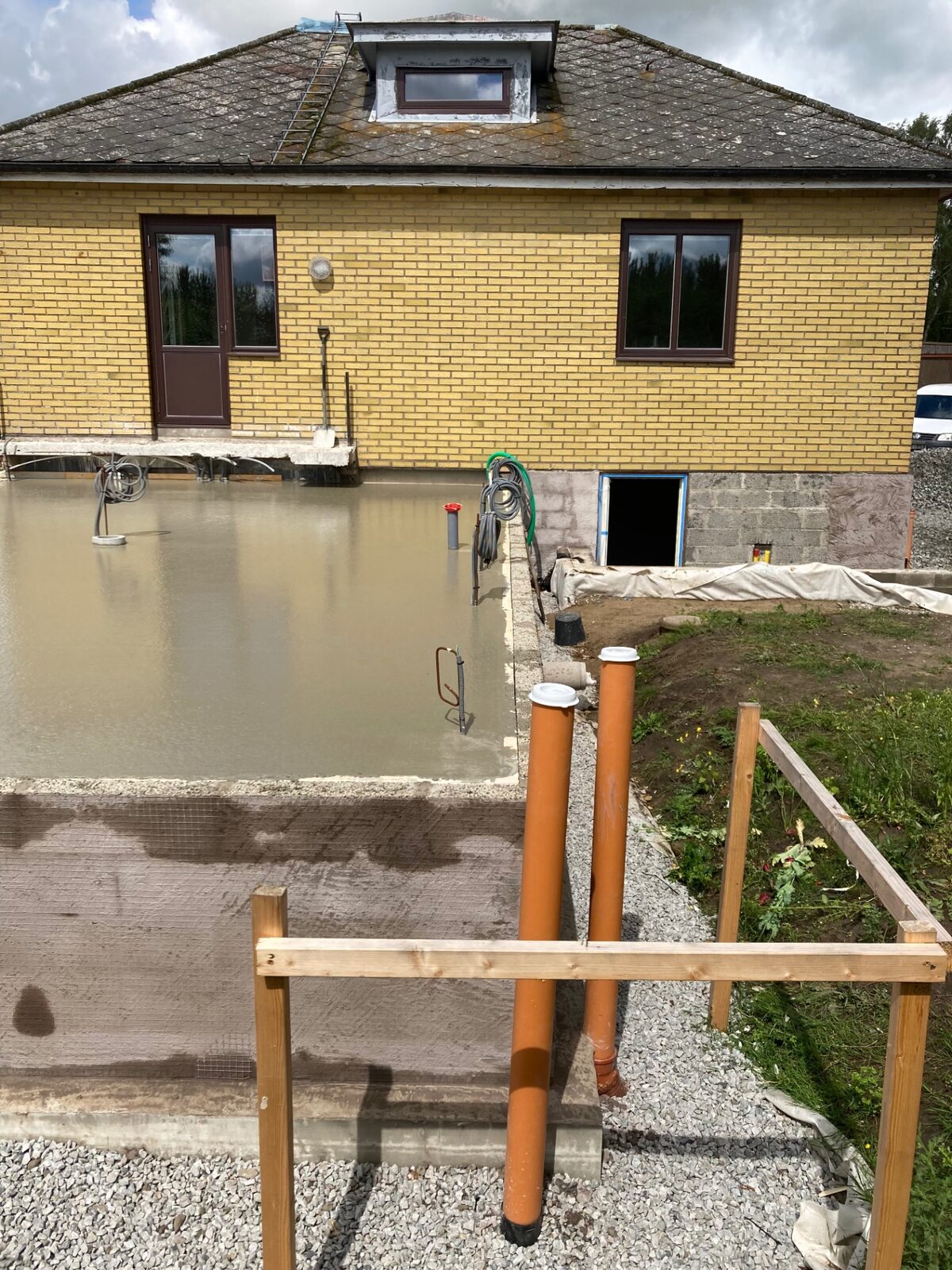 Förhöjd grund för tillbyggnad – bild 3 av 3